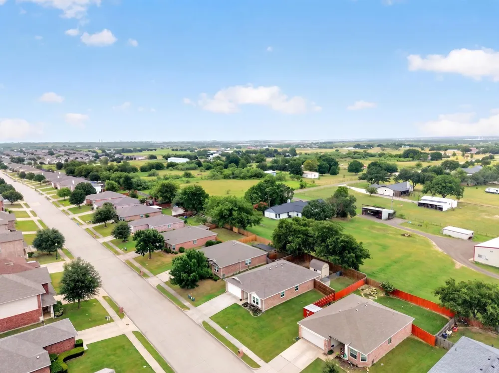 1218 Feather Crest Drive Krum, TX 76249