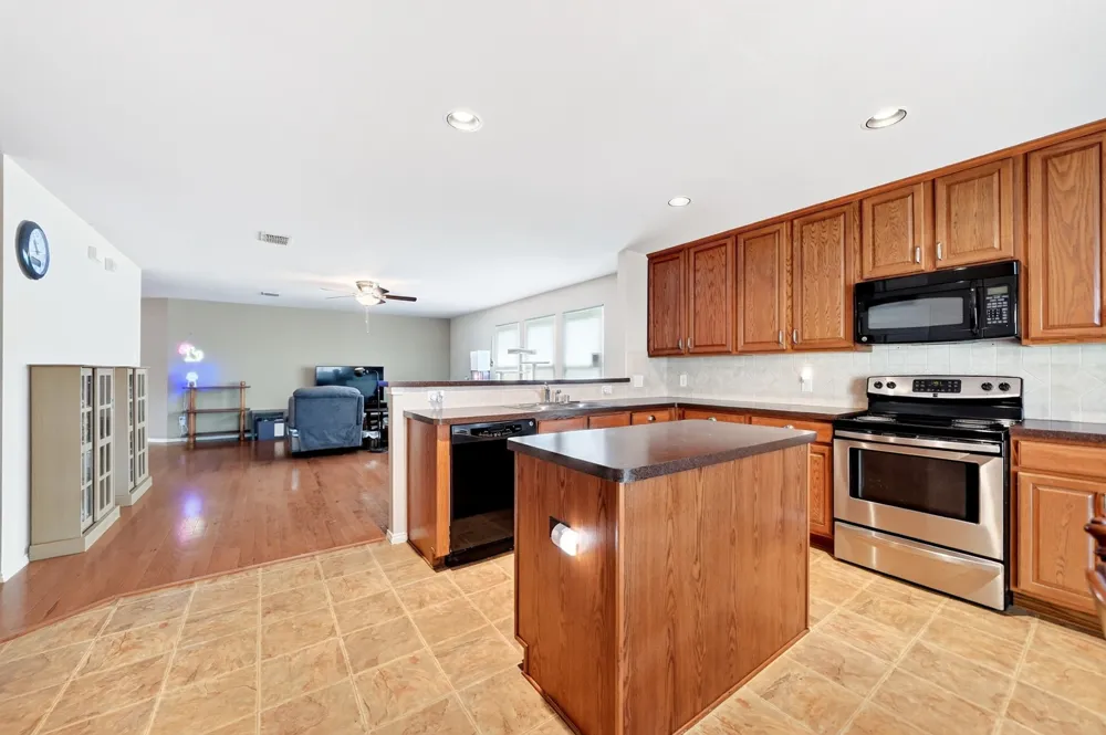 1218 Feather Crest Drive Krum, TX 76249