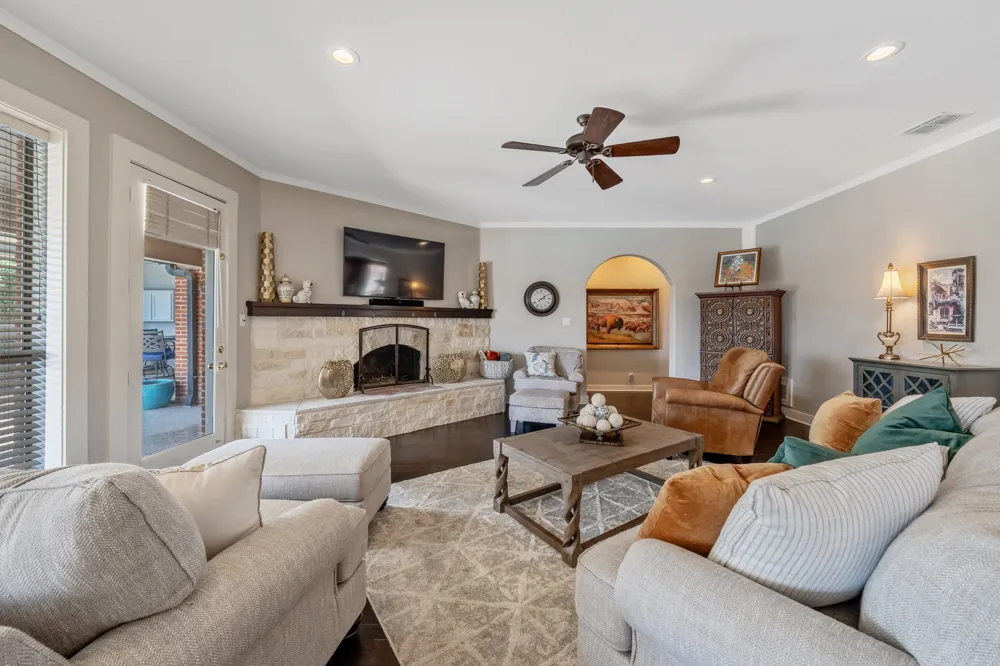 6500 Hollytree Circle Tyler, TX 75703