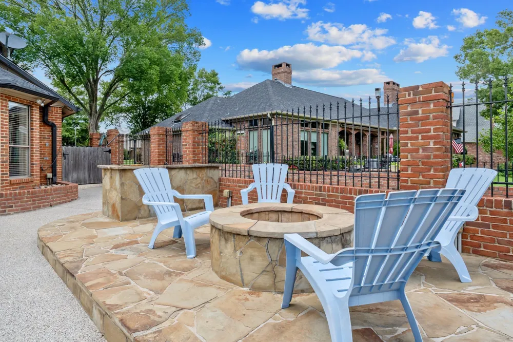 6500 Hollytree Circle Tyler, TX 75703