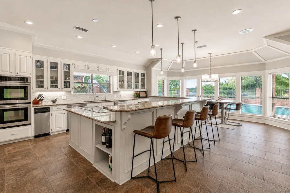 6500 Hollytree Circle Tyler, TX 75703