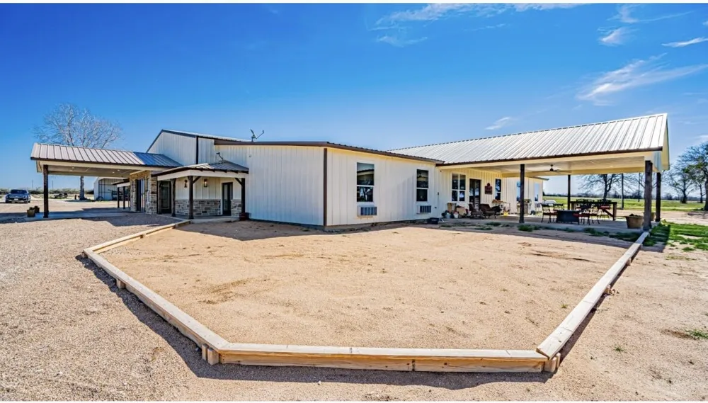 8900 Nix Road Tolar, TX 76476