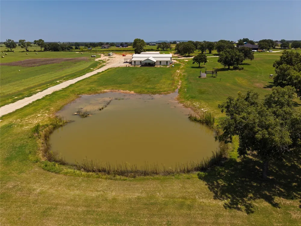 8900 Nix Road Tolar, TX 76476