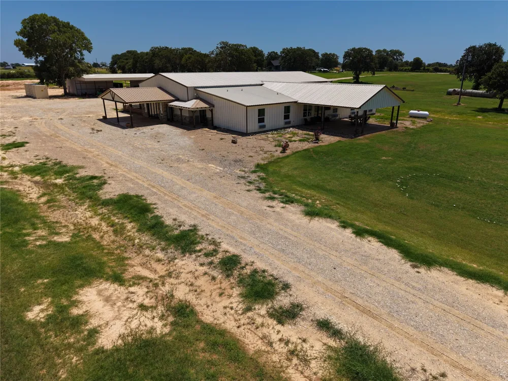 8900 Nix Road Tolar, TX 76476