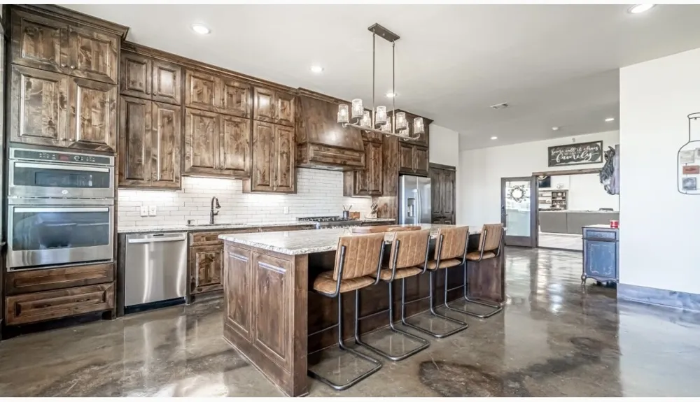 8900 Nix Road Tolar, TX 76476