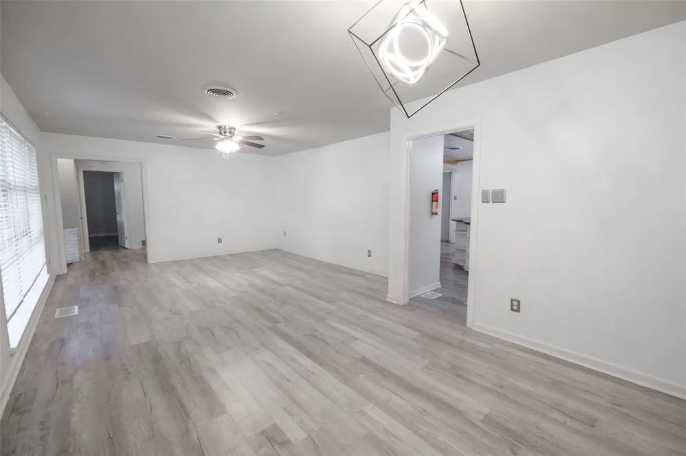 8301 Llano Avenue Benbrook, TX 76116
