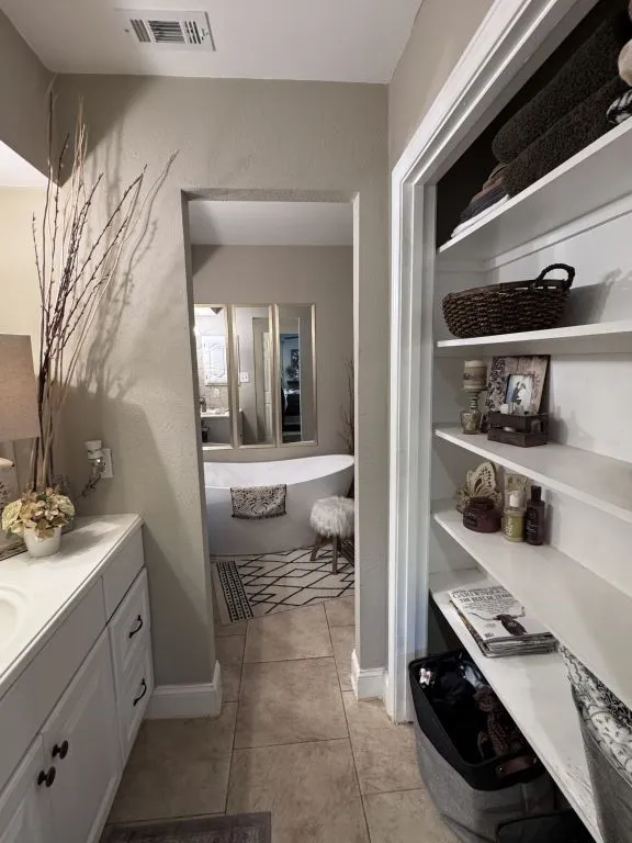 630 Dove Trail Lewisville, TX 75077