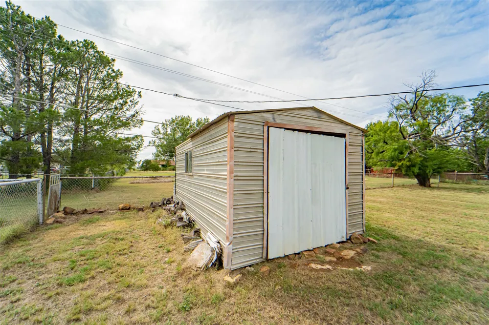 87 Water District Road 214 Breckenridge, TX 76424