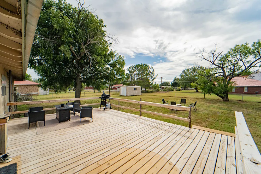 87 Water District Road 214 Breckenridge, TX 76424