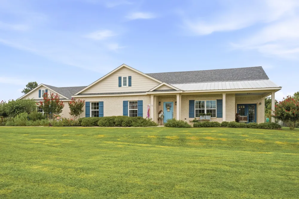 131 Whispering Winds Drive Gunter, TX 75058