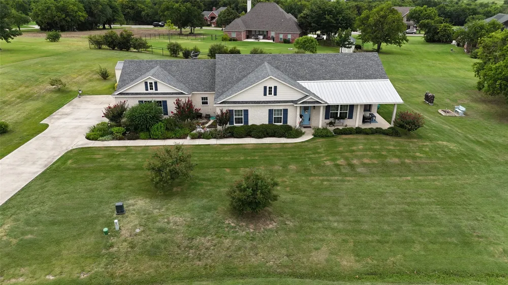 131 Whispering Winds Drive Gunter, TX 75058