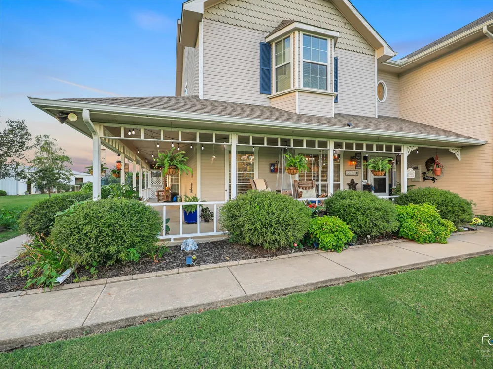 1880 County Road 2610 Bonham, TX 75418