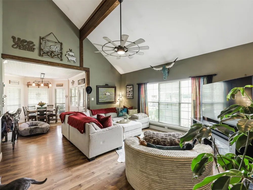 1880 County Road 2610 Bonham, TX 75418