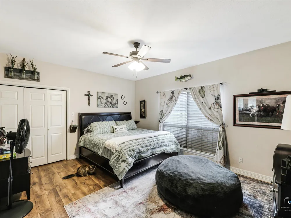 1880 County Road 2610 Bonham, TX 75418