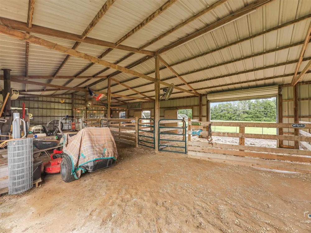 1880 County Road 2610 Bonham, TX 75418