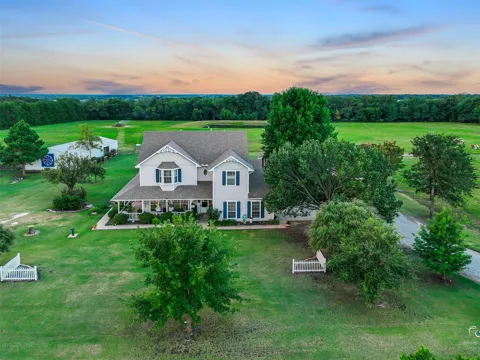 1880 County Road 2610