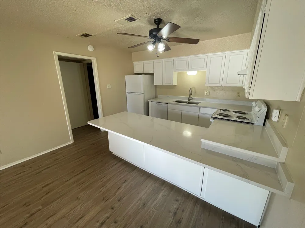 61 Runaway Bay Drive #102A Runaway Bay, TX 76426