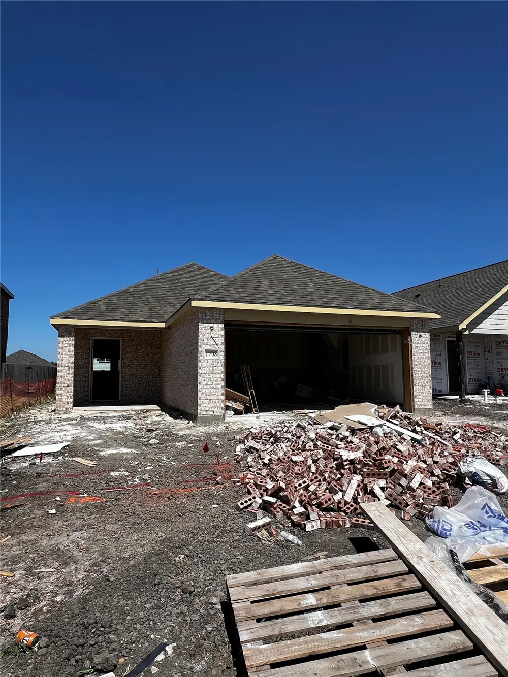 1708 Acts Lane Ennis, TX 75119