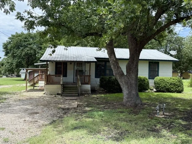 157 CR 4320 Enloe, TX 75441