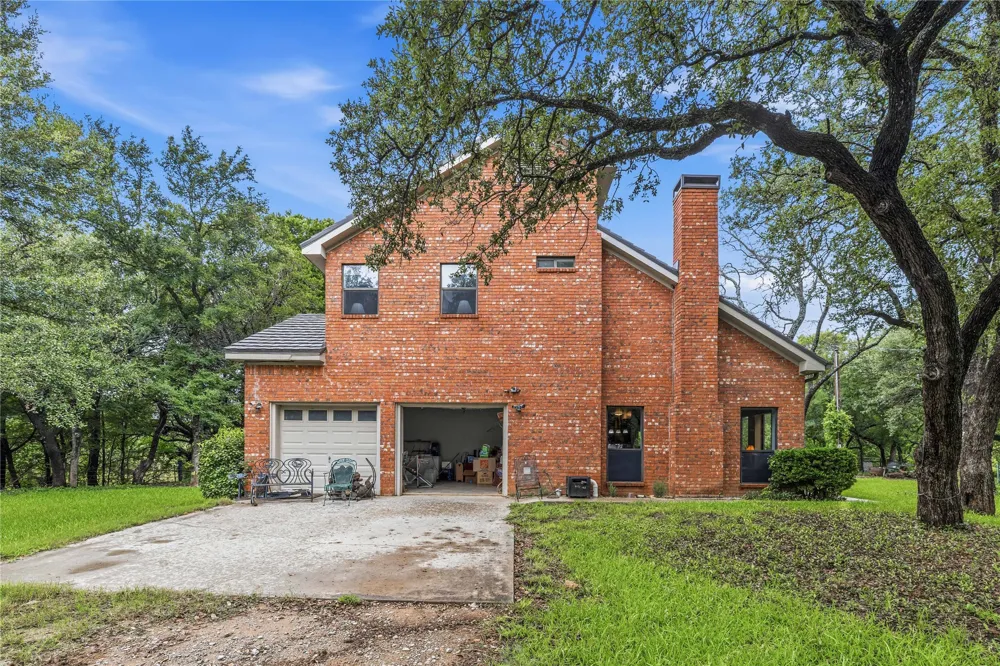 5567 FM 2633 Santa Anna, TX 76878