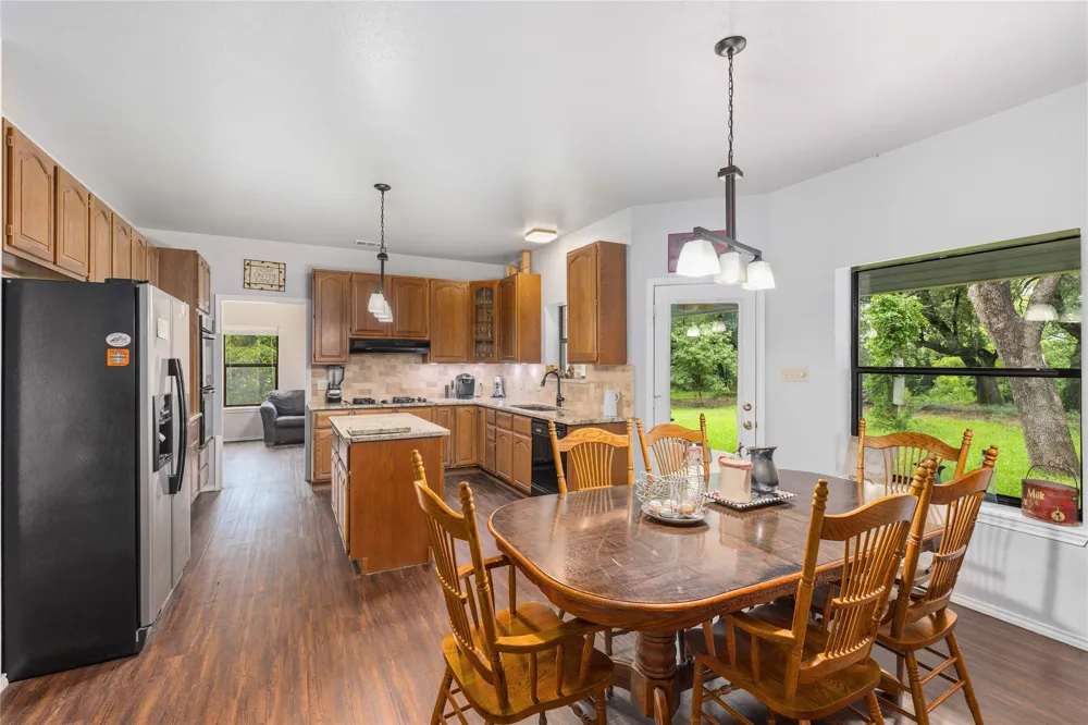5567 FM 2633 Santa Anna, TX 76878