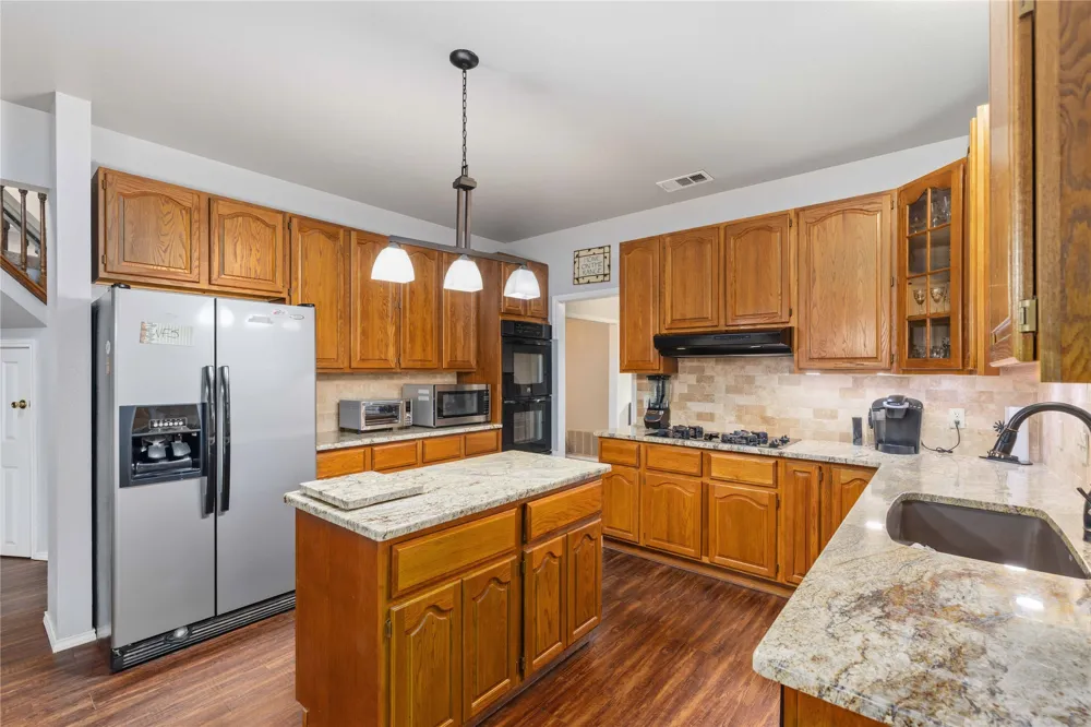 5567 FM 2633 Santa Anna, TX 76878