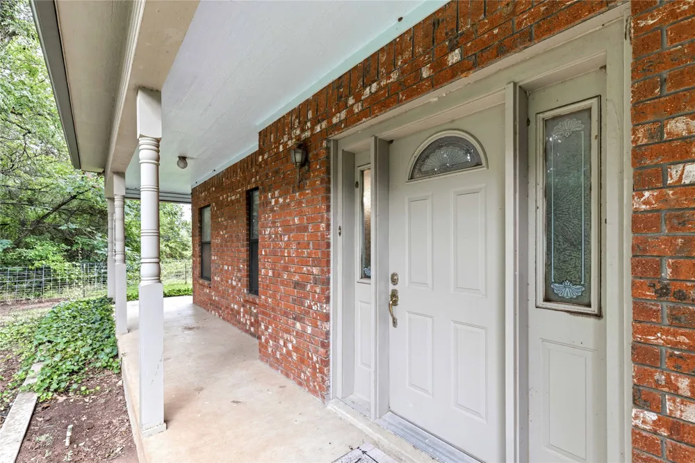 5567 FM 2633 Santa Anna, TX 76878