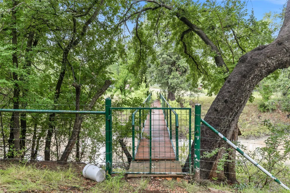 5567 FM 2633 Santa Anna, TX 76878