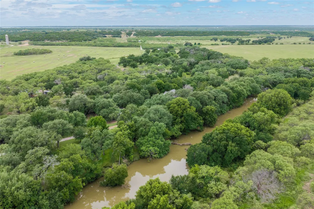 5567 FM 2633 Santa Anna, TX 76878