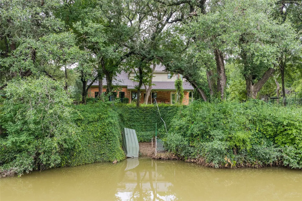 5567 FM 2633 Santa Anna, TX 76878