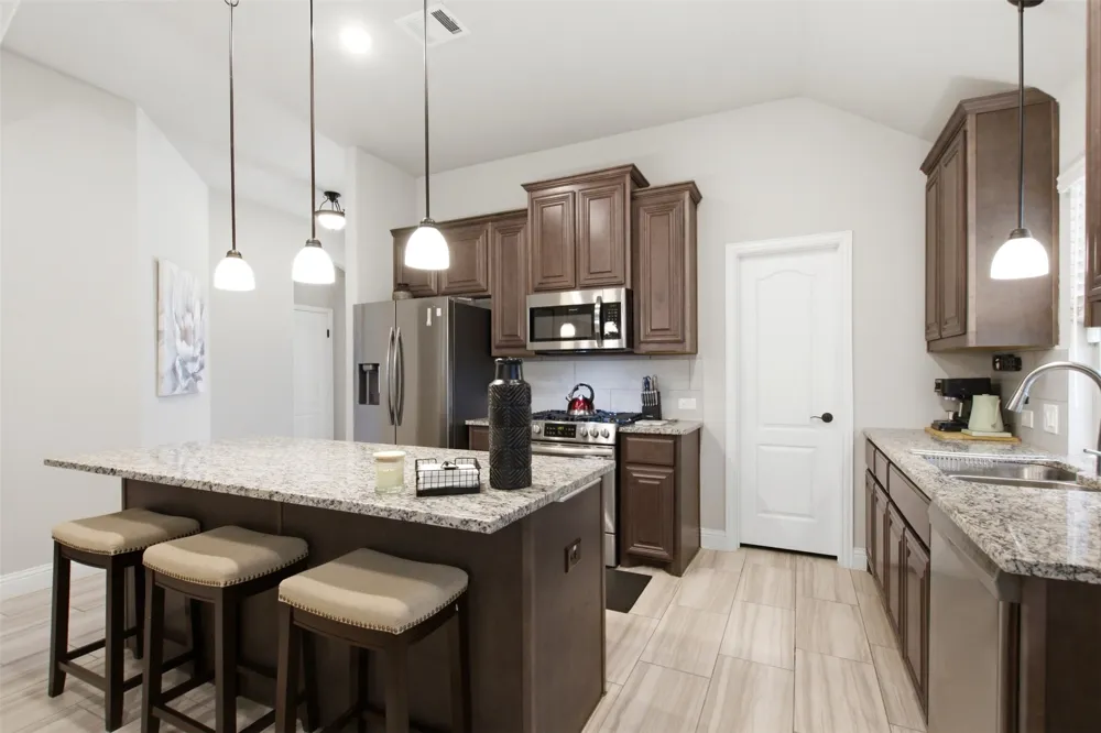 540 Ramon Street Burleson, TX 76028
