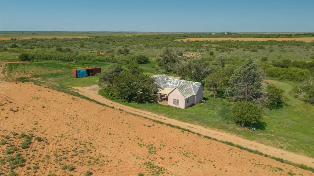15400 County Road I Wellington, TX 79079