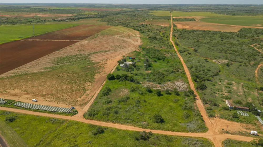 15400 County Road I Wellington, TX 79079