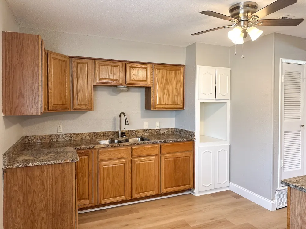 701 Tanglewood Drive Hurst, TX 76053