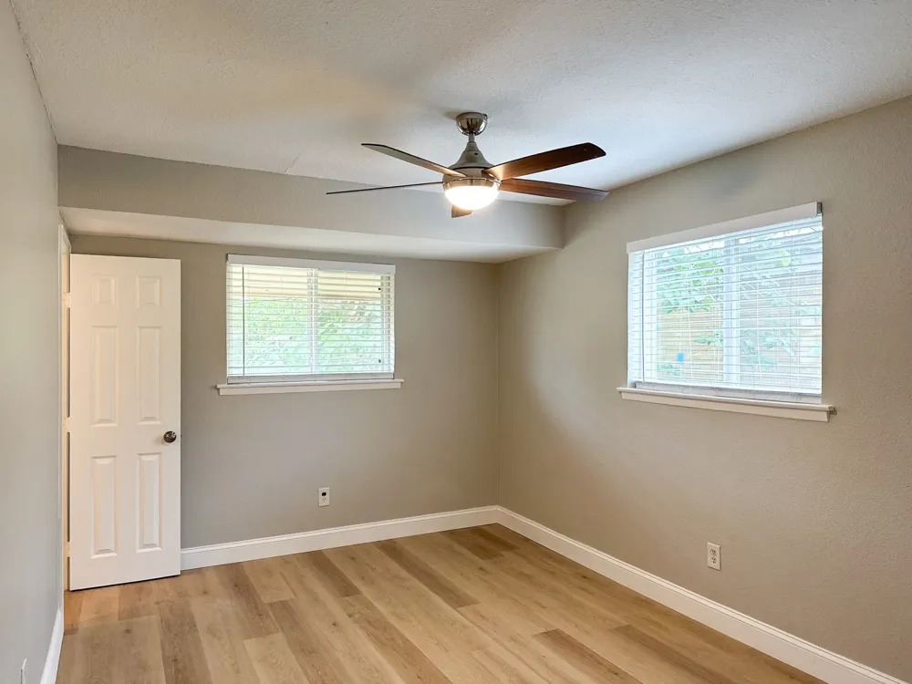 701 Tanglewood Drive Hurst, TX 76053