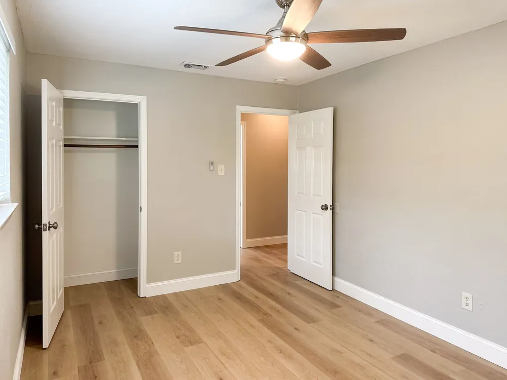 701 Tanglewood Drive Hurst, TX 76053