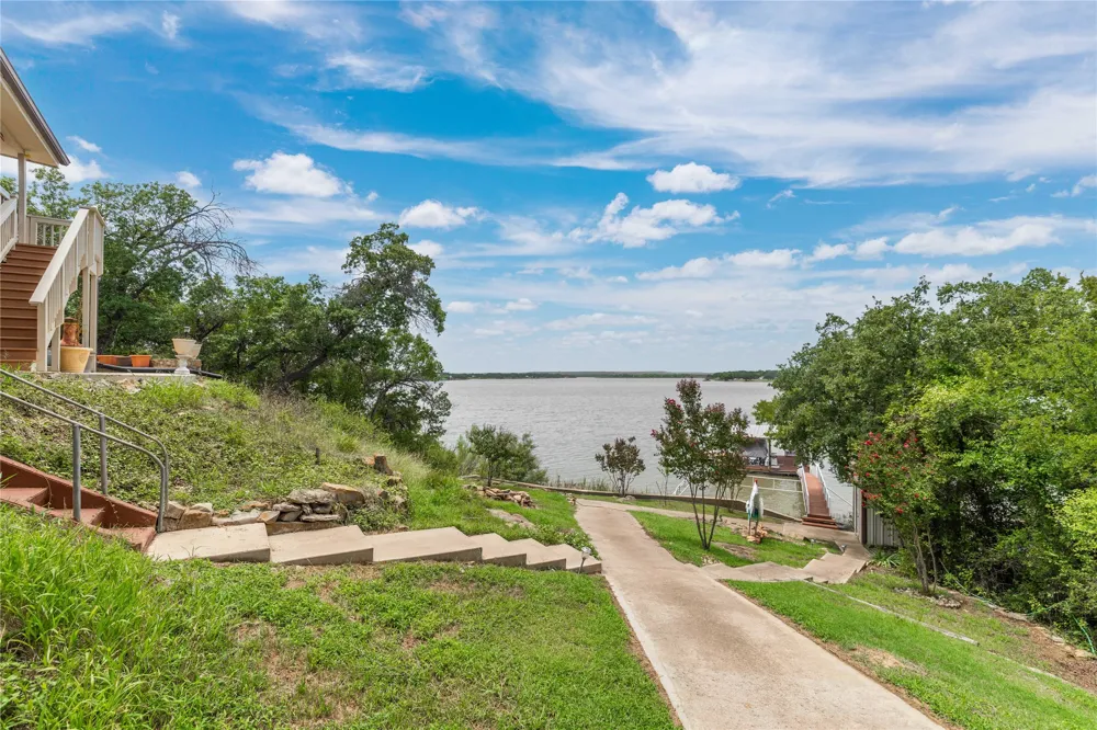 6976 Shamrock Drive Brownwood, TX 76801