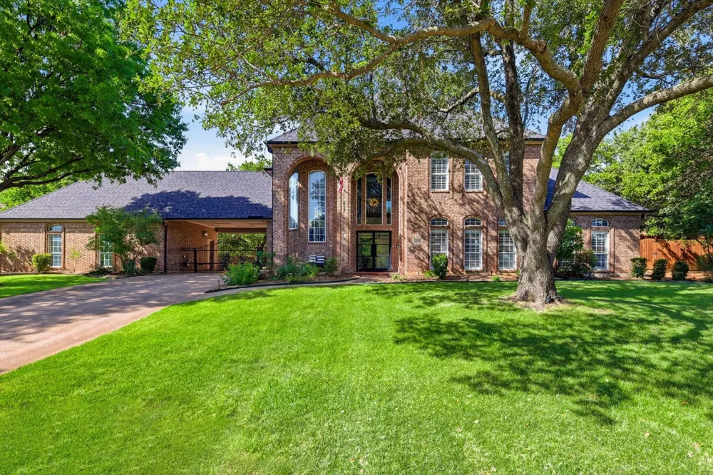 813 Pearl Drive Southlake, TX 76092