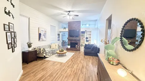 1121 Holly Drive