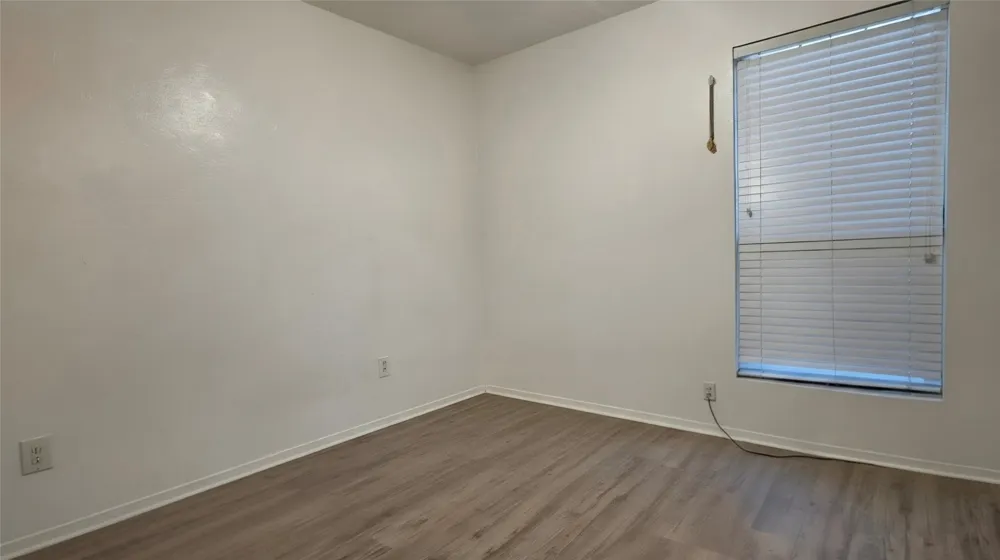 625 Carriagehouse Lane #3G Garland, TX 75040