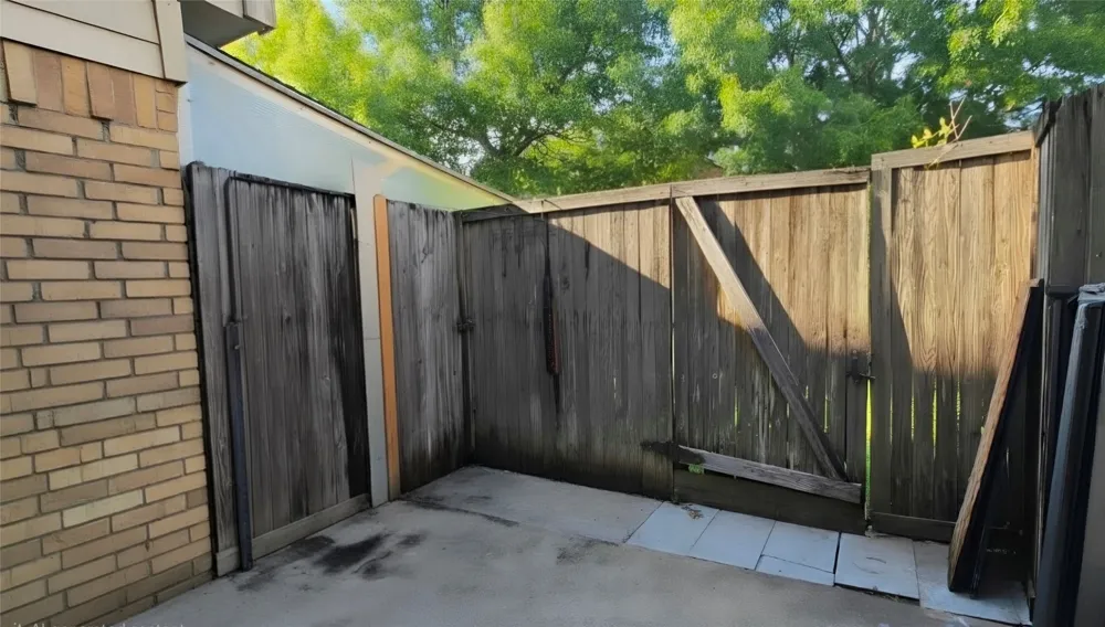 625 Carriagehouse Lane #3G Garland, TX 75040