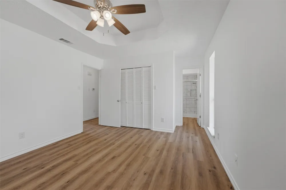124 Prairie Creek Road Red Oak, TX 75154