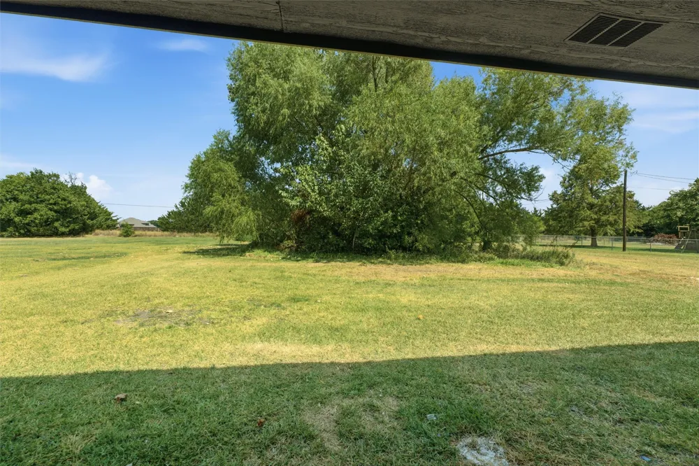 124 Prairie Creek Road Red Oak, TX 75154