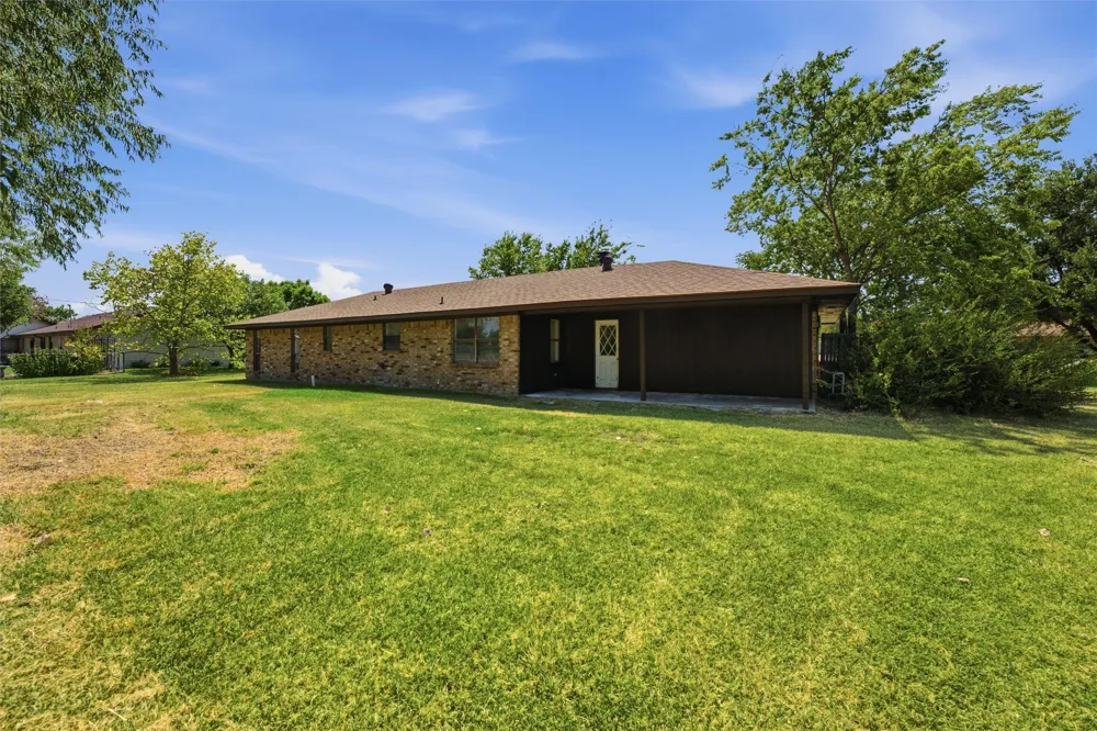 124 Prairie Creek Road Red Oak, TX 75154