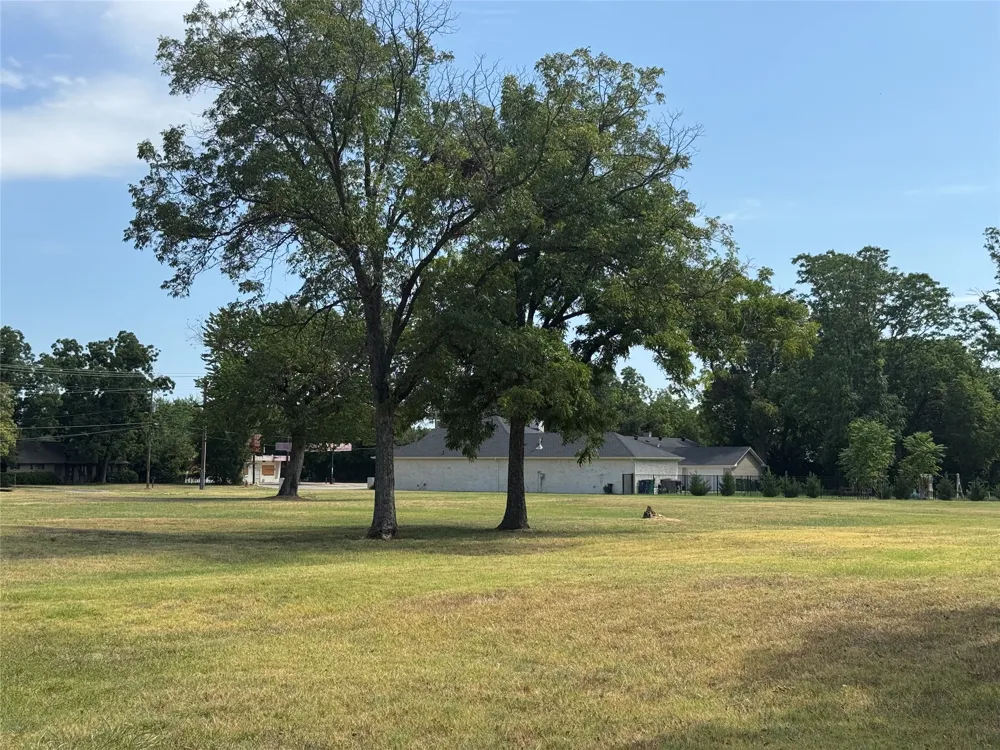 105 Smallwood Drive Westworth Village, TX 76114