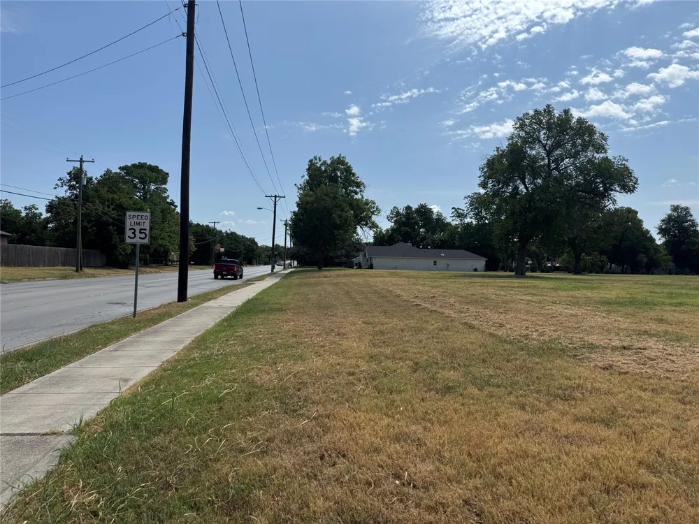 105 Smallwood Drive Westworth Village, TX 76114