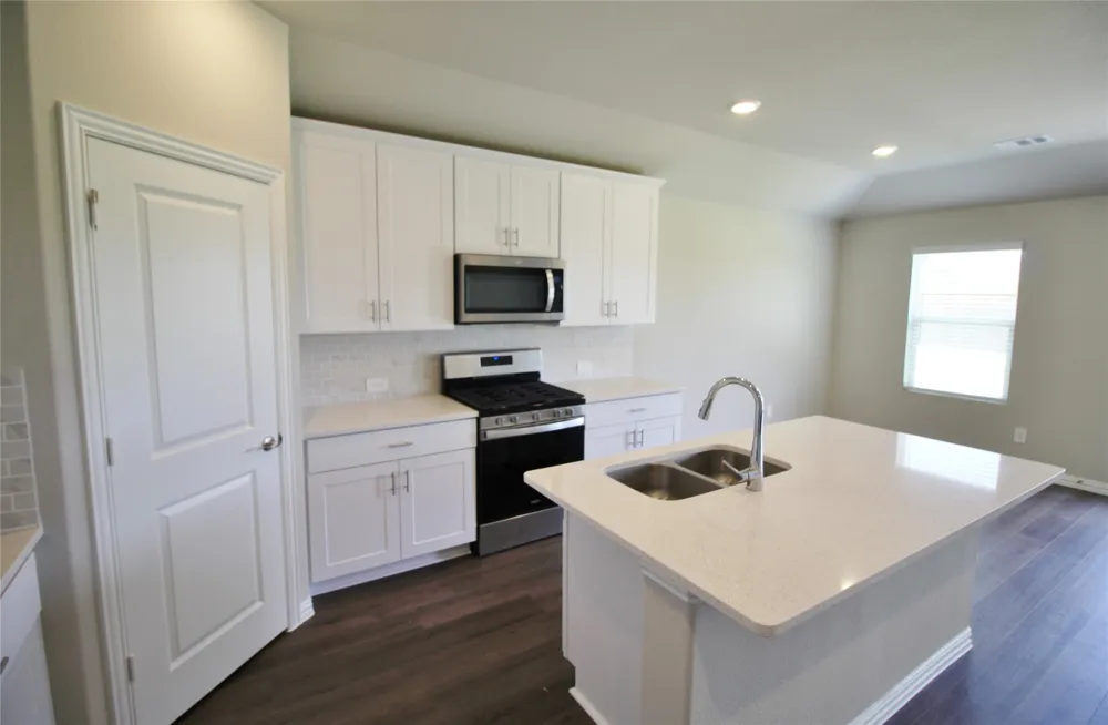4208 Mountain Creek Drive Farmersville, TX 75442