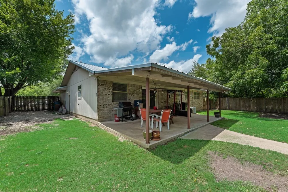 802 Spears Street Alvarado, TX 76009