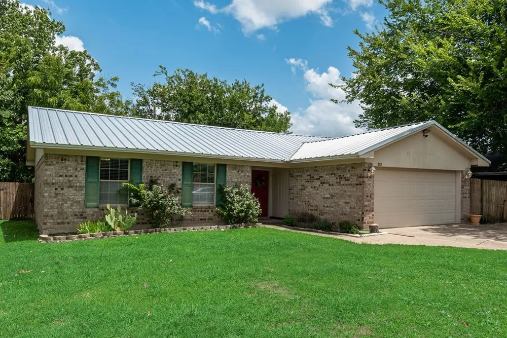 802 Spears Street Alvarado, TX 76009