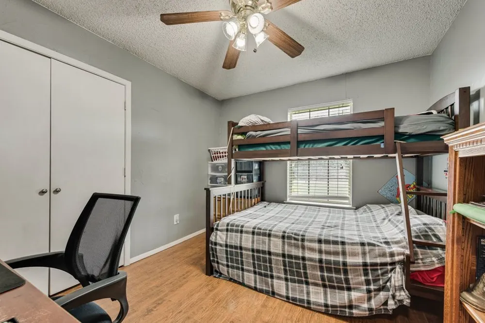 802 Spears Street Alvarado, TX 76009